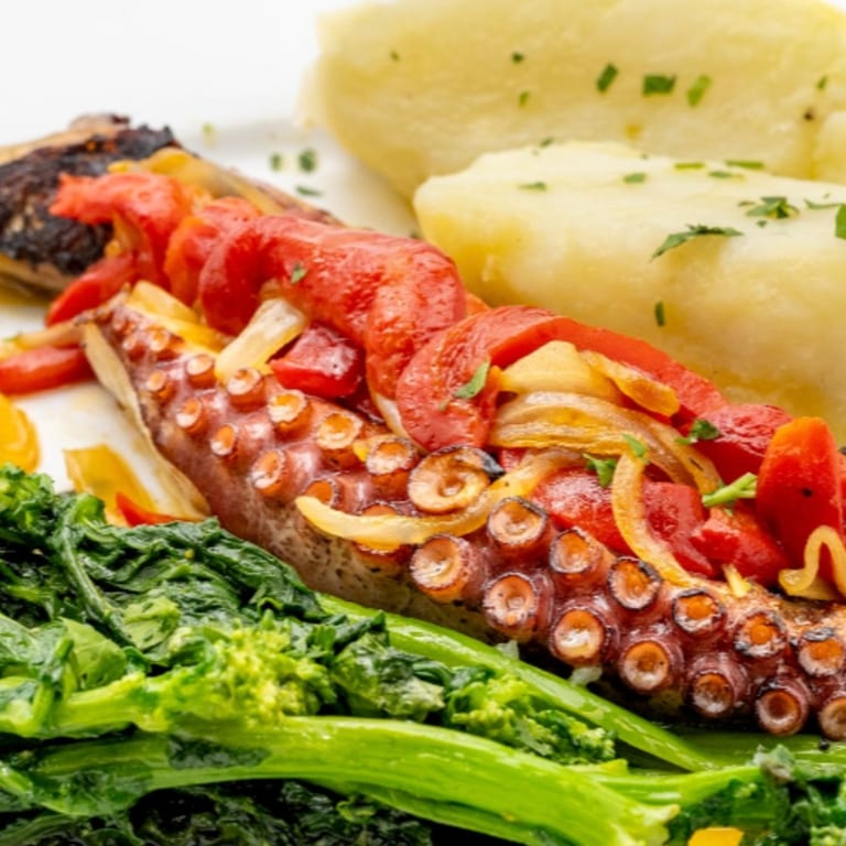 Savor Our Lunch Menu